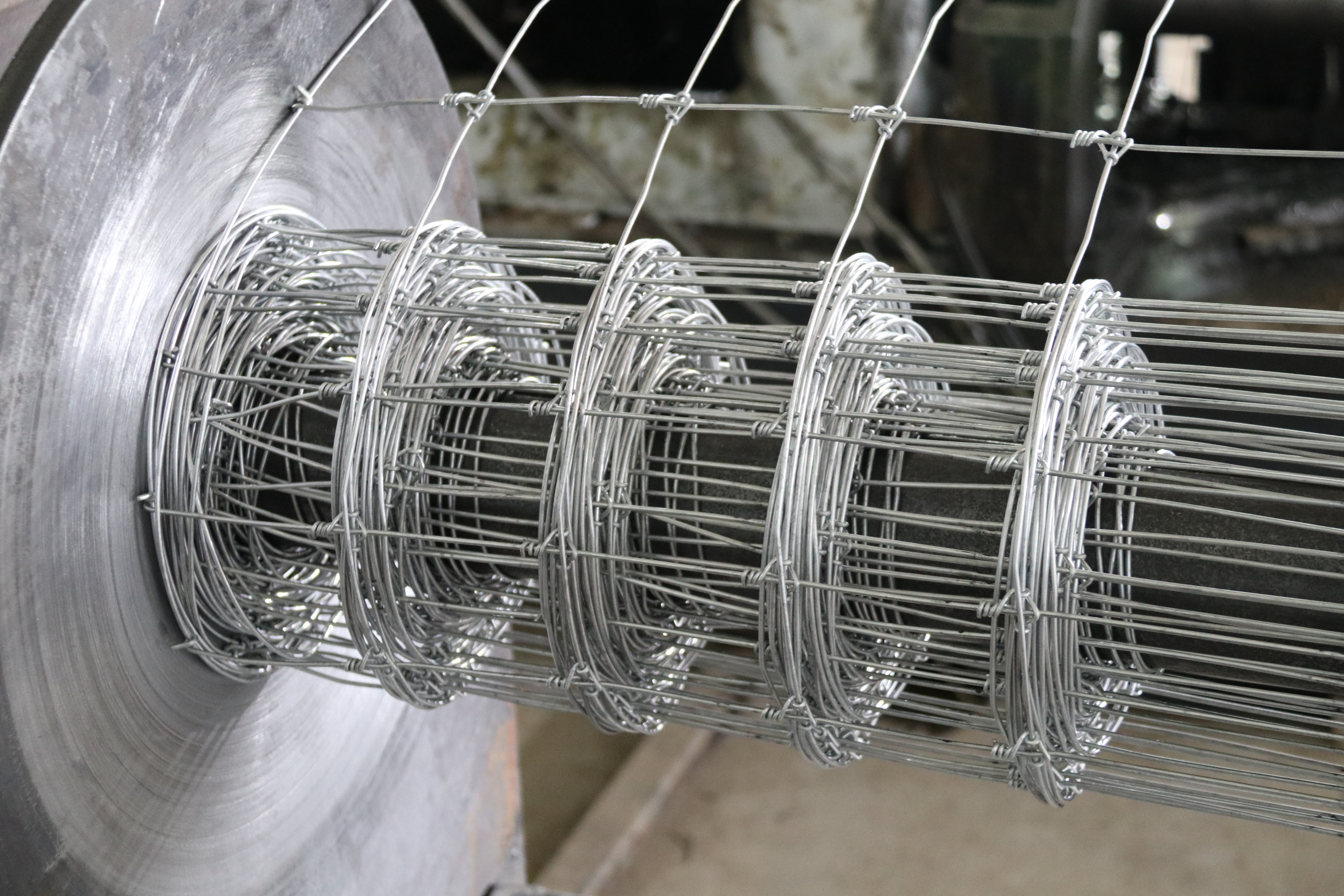 Reliable Quality Full Automatic Grassland Field Fence Machine Deer Fence Weaving Machine
