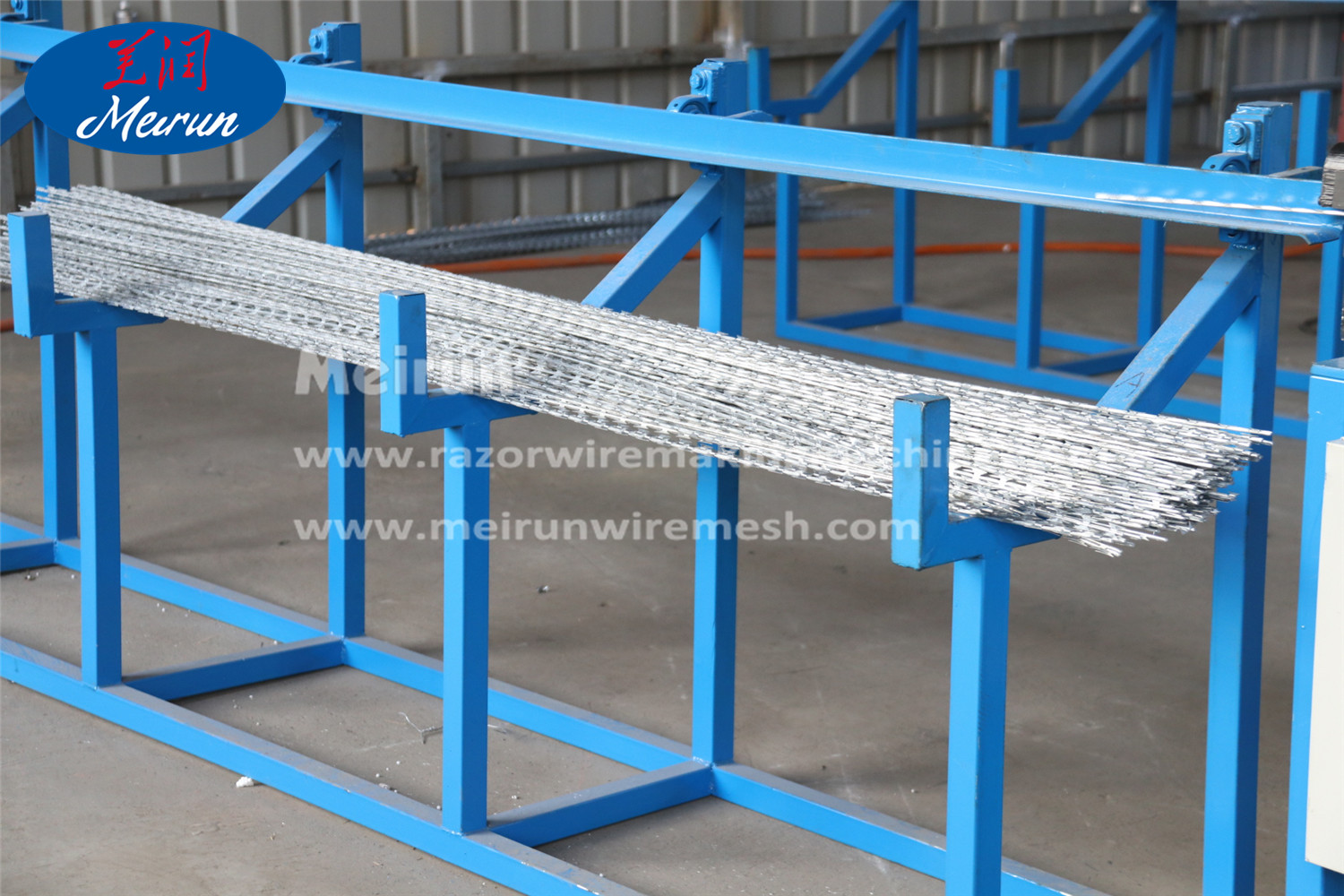 Professional Factory Supply Razor Barbed Wire Mesh Welded Machine