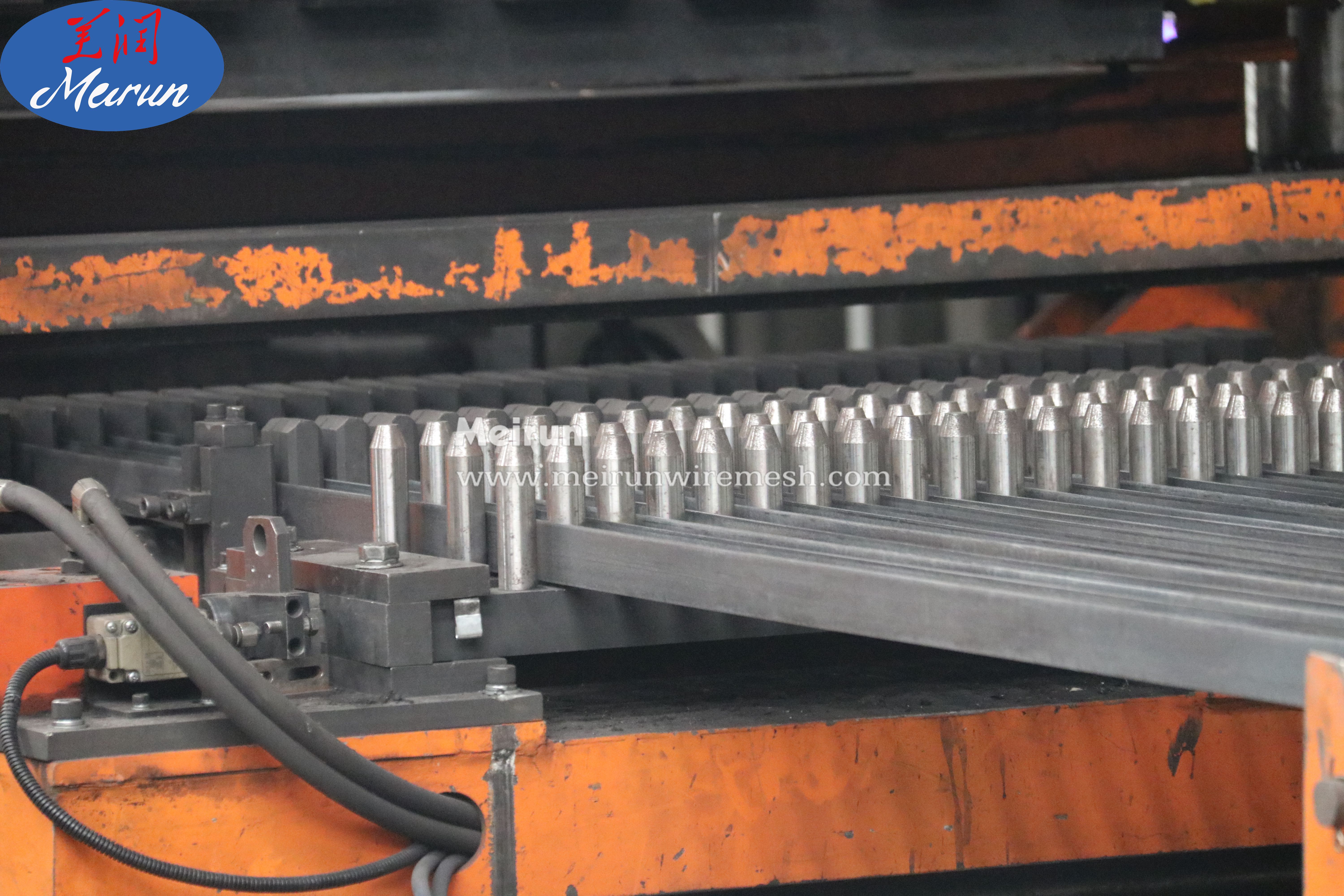 Hot Selling Grating Steel Grating Making Machine 