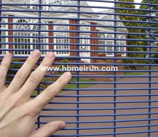 2022 Hot Sales High Security Prison Fence 358 Anti-climb Wire Mesh Fencing Machine