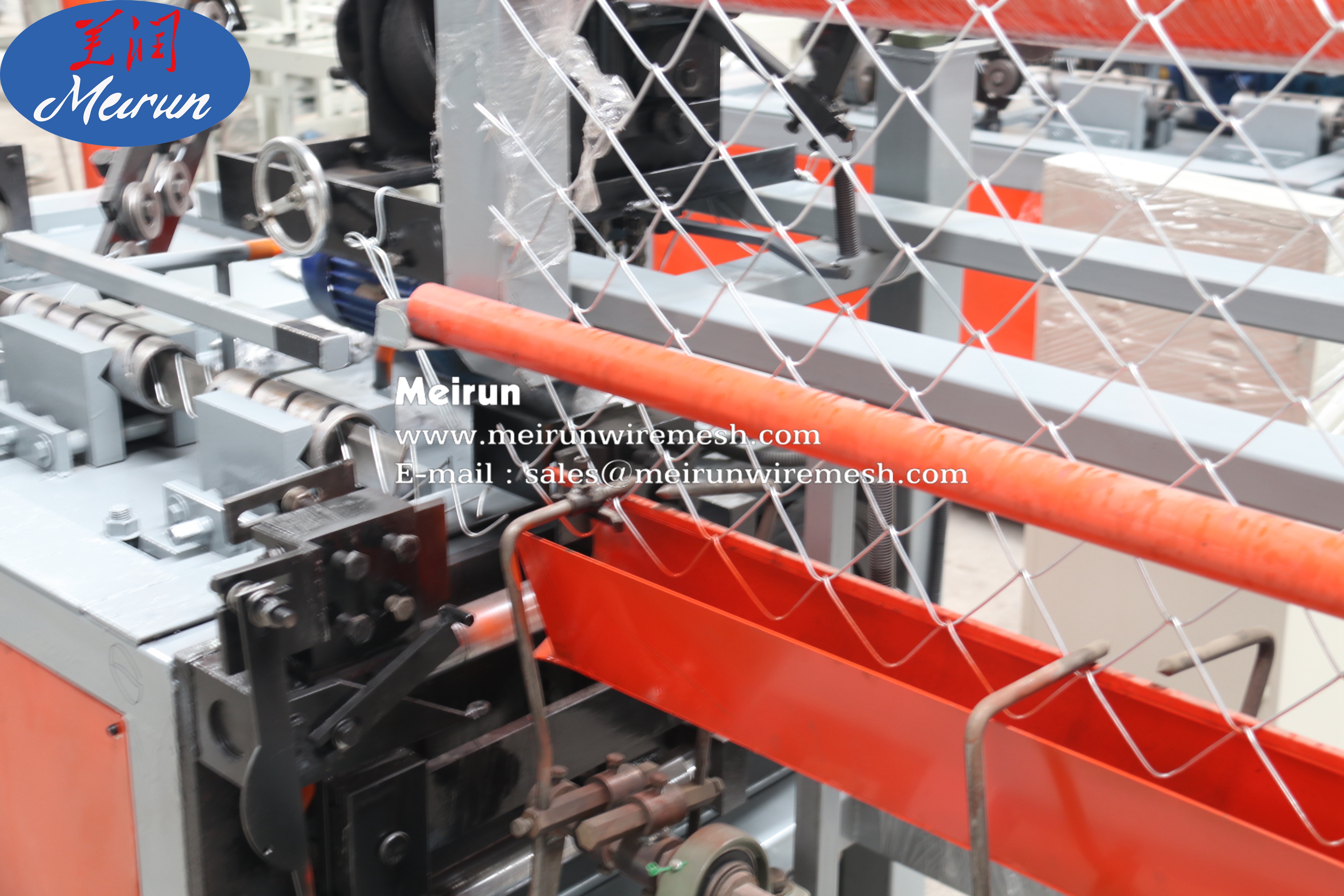 Hebei Meirun Chain Link Fence Machine /Diamond Wire Mesh Fence Making Machine