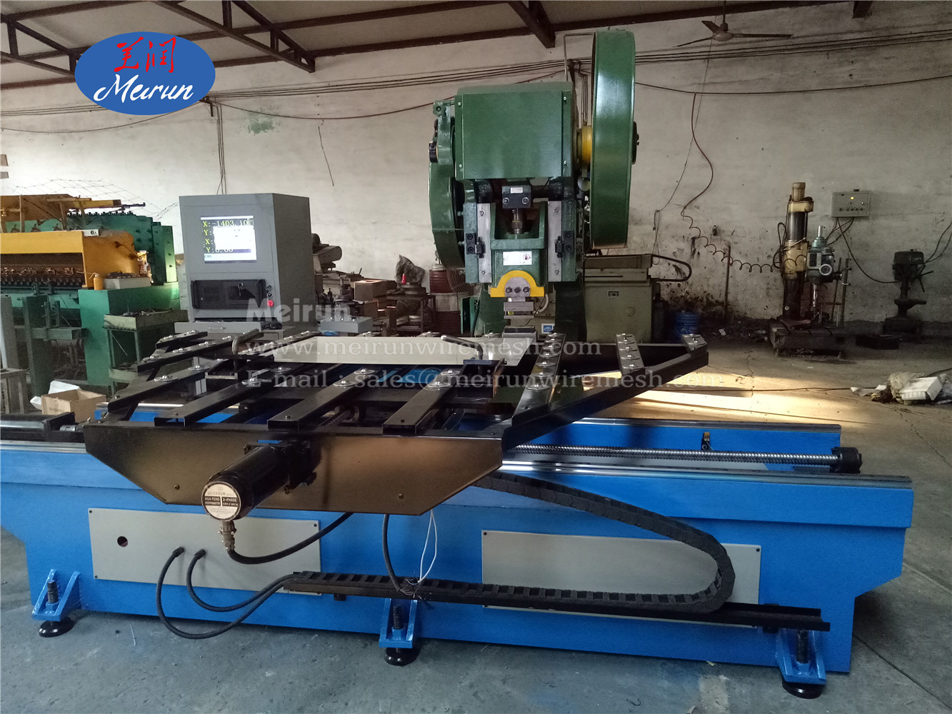 Hebei Meirun Best Service High Quality CNC Metal Mesh Machine Punching Hole Mesh Metal Sheet Perforating Machine